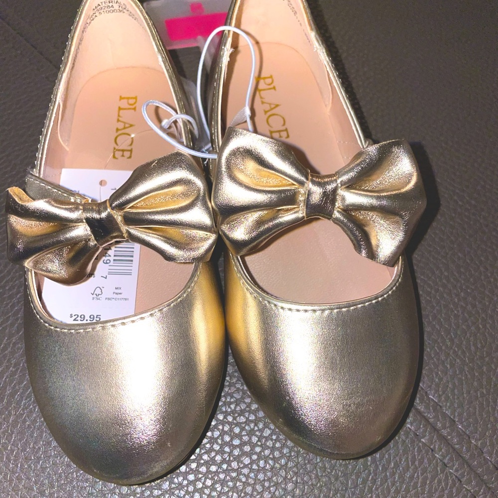Girl hola  Mary Jane shoes size 8